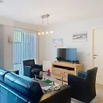 Zandloper Iii With Terrace By Interhome