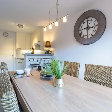 Zandloper Iii With Terrace By Interhome Apartament Bredene