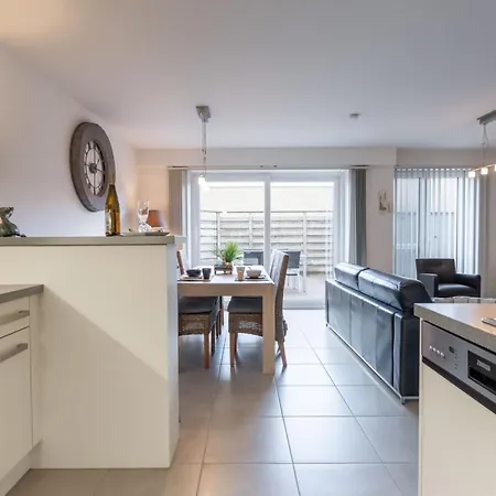 Zandloper Iii With Terrace By Interhome * Bredene