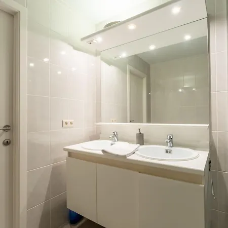 Zandloper Iii With Terrace By Interhome *